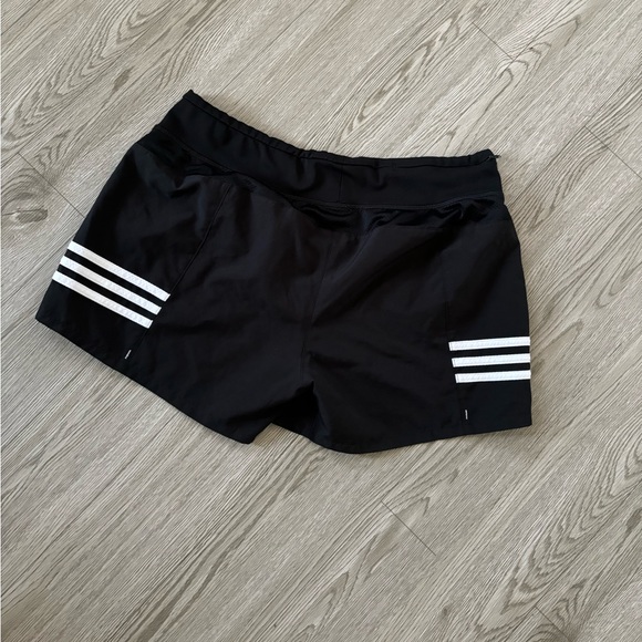 Adidas Women’s Climalite Shorts - Picture 2 of 5